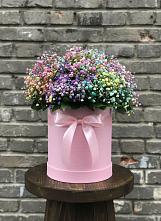Цветочная композиция из Гипсофила и Розы в шляпной коробке в Березник