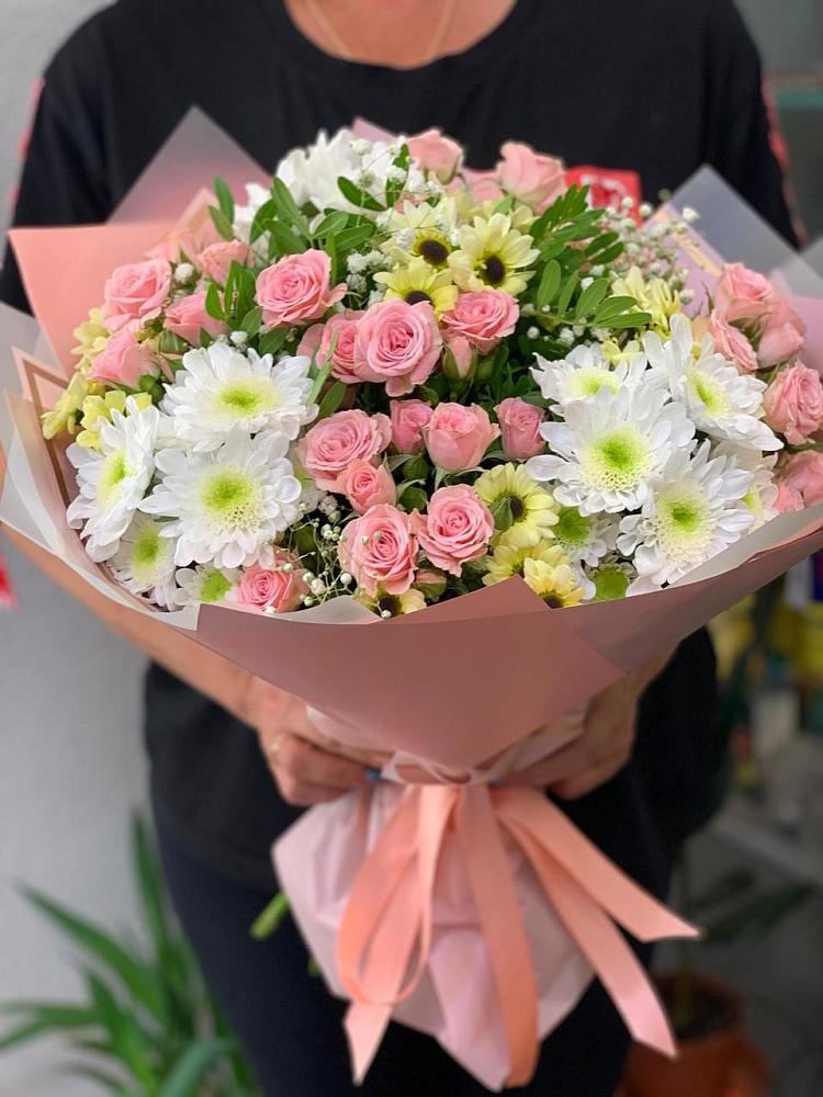 Букет цветов из: Розы и Хризантемы в Березник