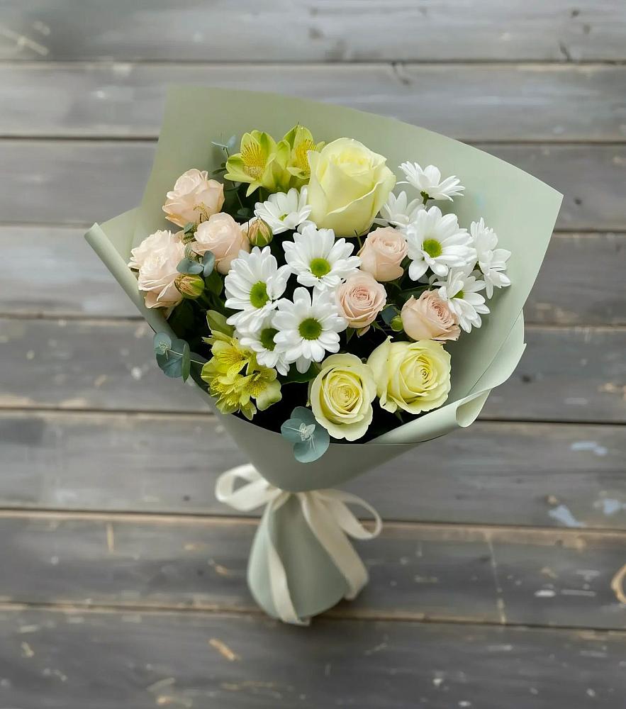 Букет цветов из: Альстромерии, Розы и Хризантемы в Березник