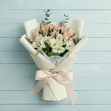 Букет цветов из:  Альстромерии в Березник