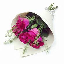 Букет цветов из:  Розы в Березник