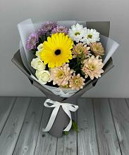 Букет цветов из:  Розы, Герберы и Хризантемы в Березник