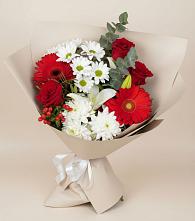 Букет цветов из:  Розы, Хризантемы, Герберы и Лилии в Березник