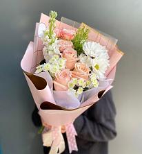 Букет цветов из:  Хризантемы и Розы в Березник