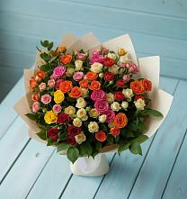Букет Микс из разноцветных кустовых роз в Березник