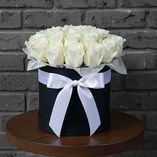 Цветочная композиция из Розы в шляпной коробке в Березник